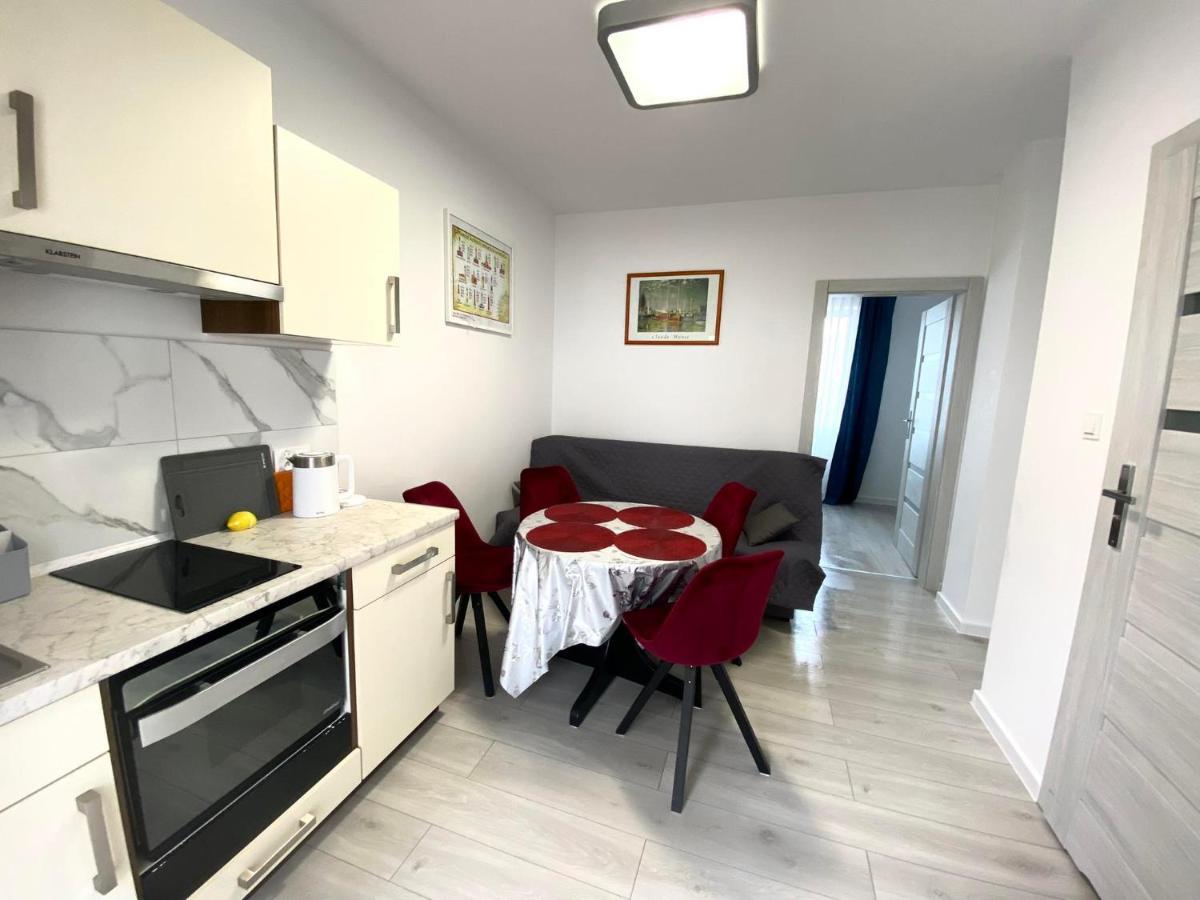 Apartament Dla 4 Osob Blisko Morza Niechorze Luaran gambar