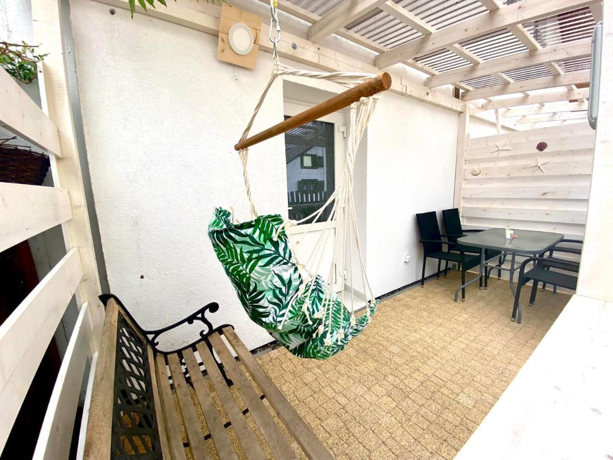 Apartament Dla 4 Osob Blisko Morza Niechorze Luaran gambar